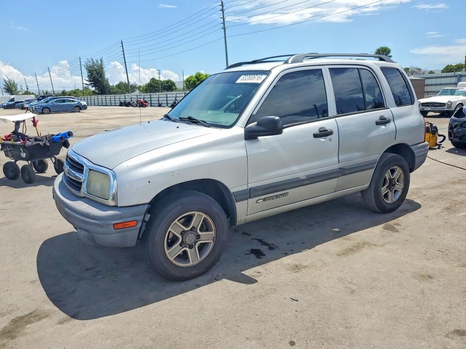 2003 CHEVROLET Tracker