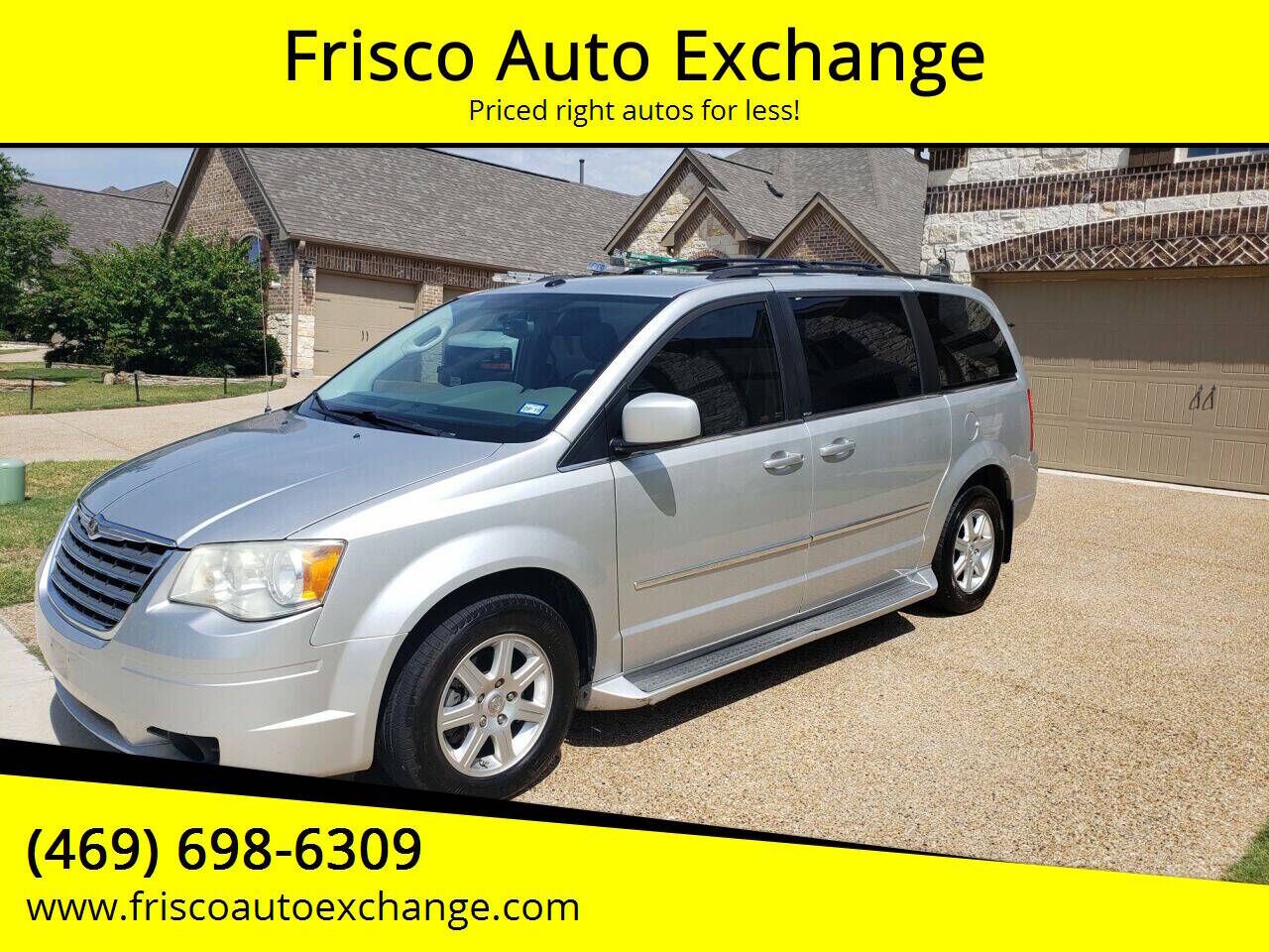 2010 CHRYSLER Town and Country