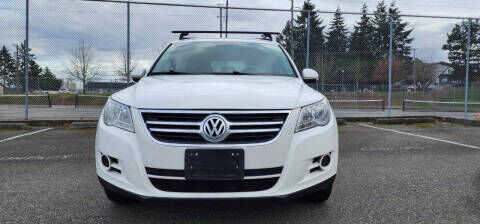2011 VOLKSWAGEN Tiguan