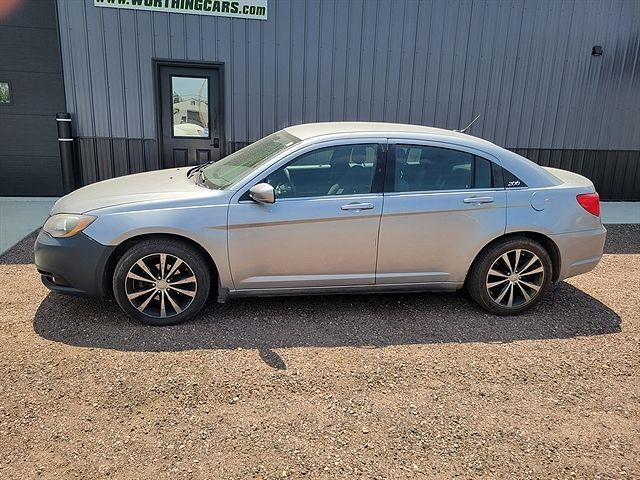 2014 CHRYSLER 200