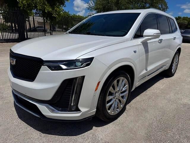 2021 CADILLAC XT6