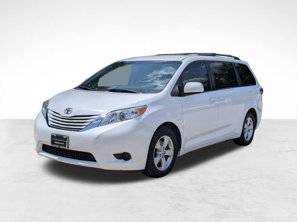 2017 TOYOTA Sienna
