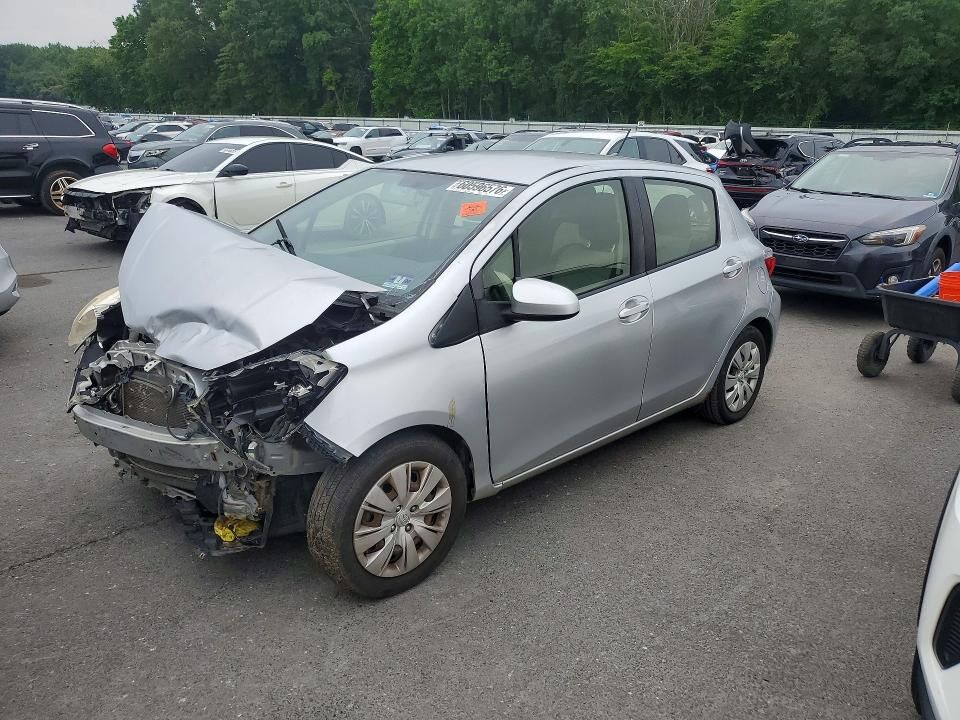 2013 TOYOTA Yaris