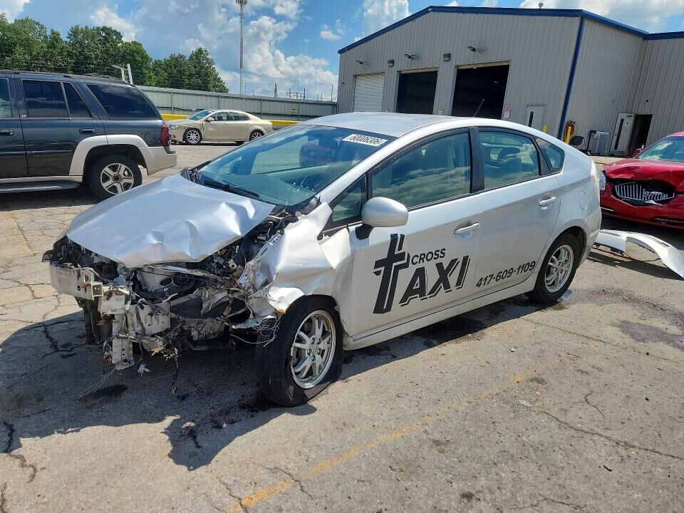 2011 TOYOTA PRIUS