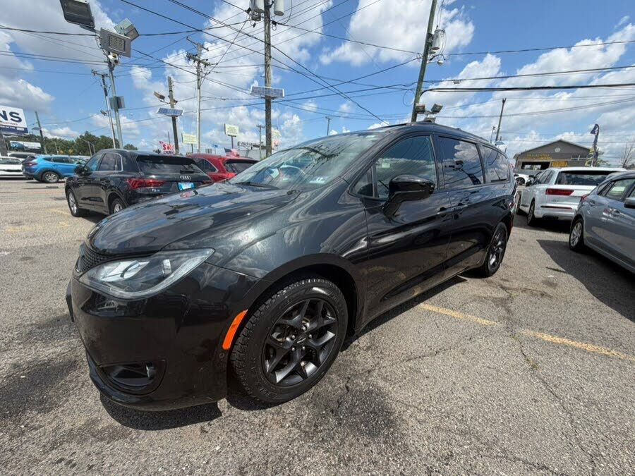 2019 CHRYSLER Pacifica