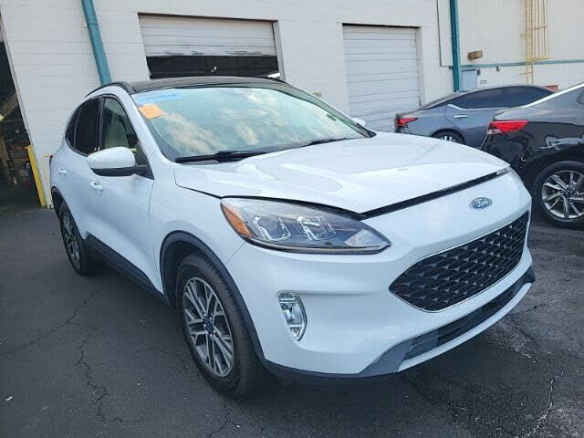 2020 FORD Escape