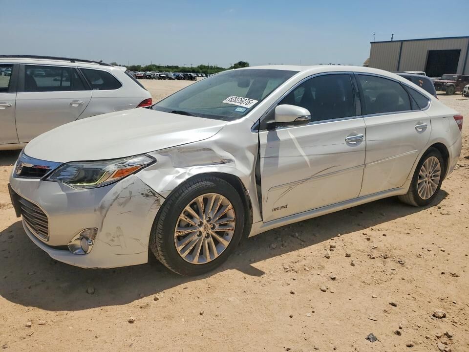 2013 TOYOTA Avalon