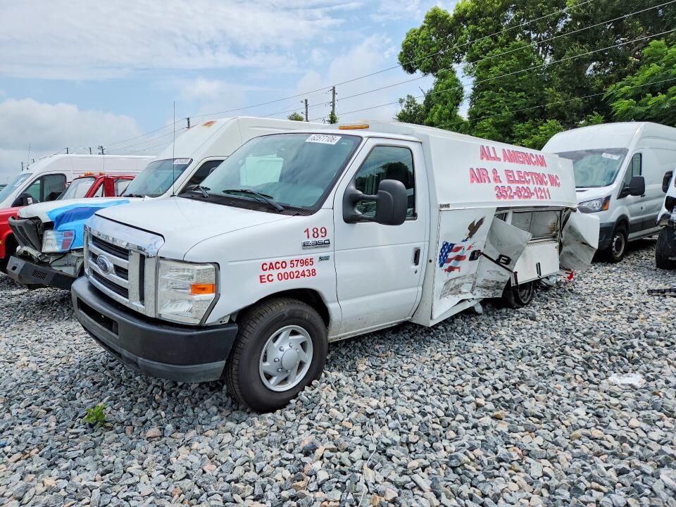 2017 FORD E-350