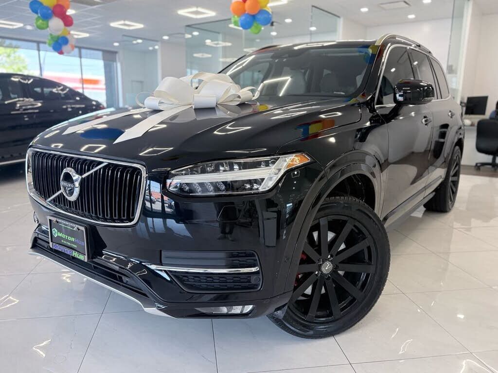 2017 VOLVO XC90