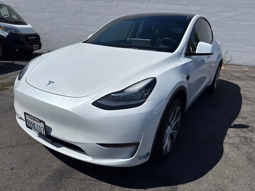 2022 TESLA Model Y
