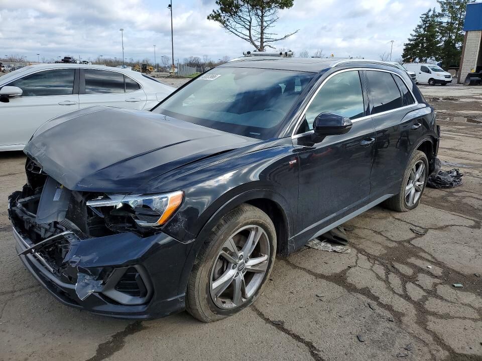 2021 AUDI Q3