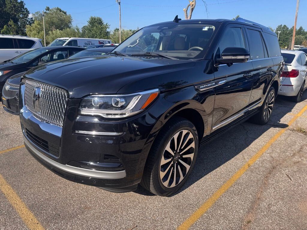 2022 LINCOLN Navigator