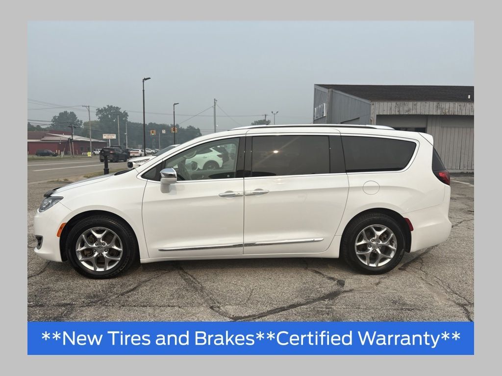 2019 CHRYSLER Pacifica