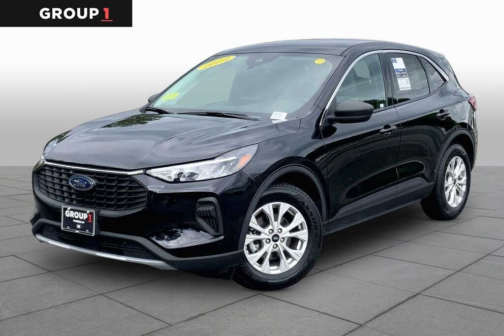 2024 FORD Escape