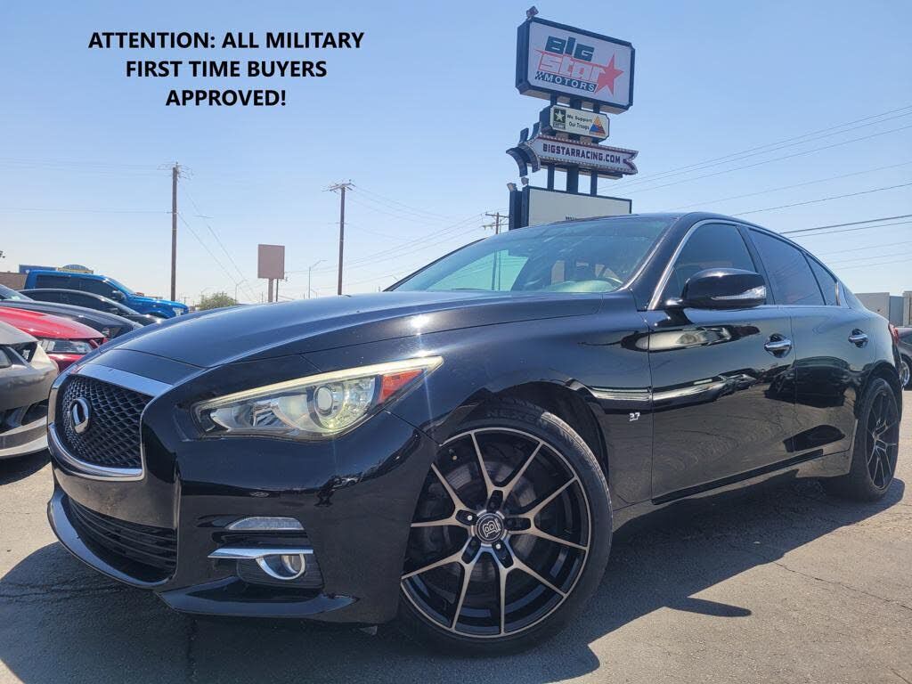 2015 INFINITI Q50