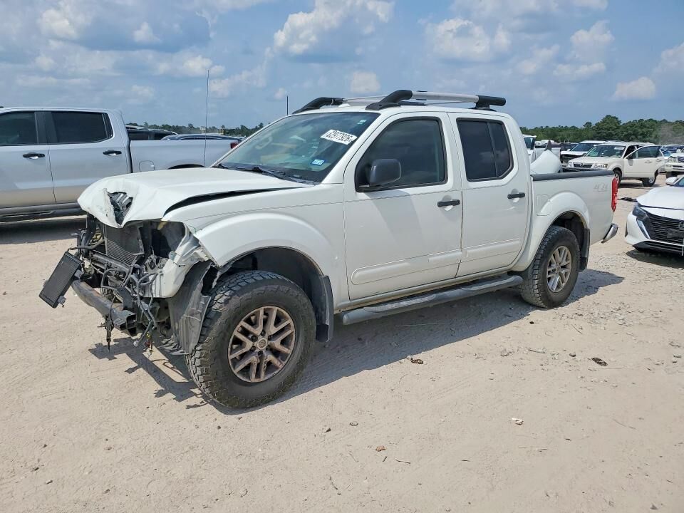 2015 NISSAN Frontier