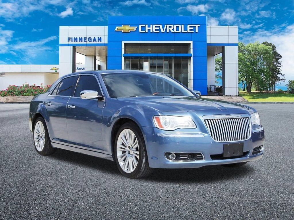 2011 CHRYSLER 300C