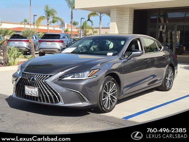 2025 LEXUS ES