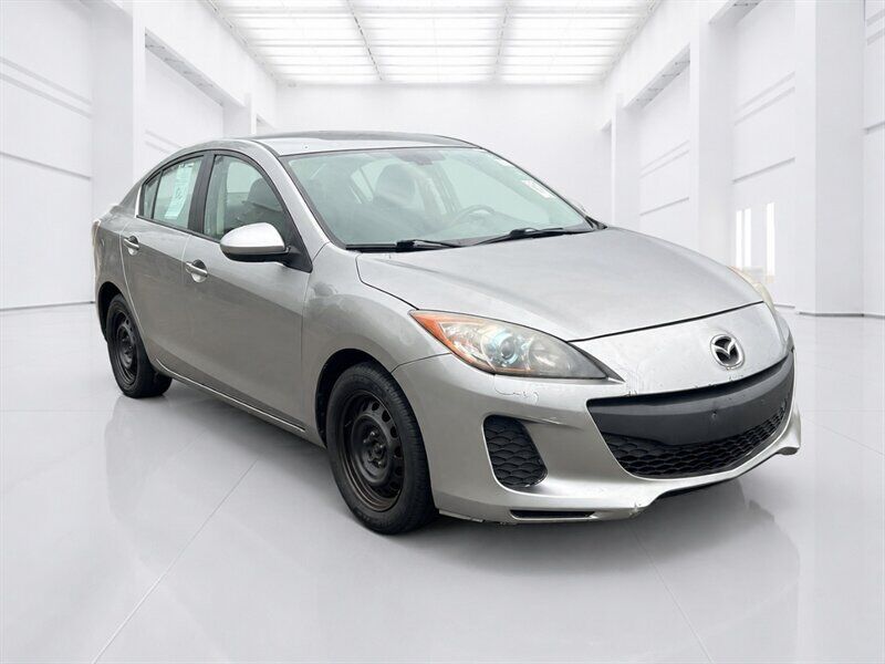 2013 MAZDA Mazda3