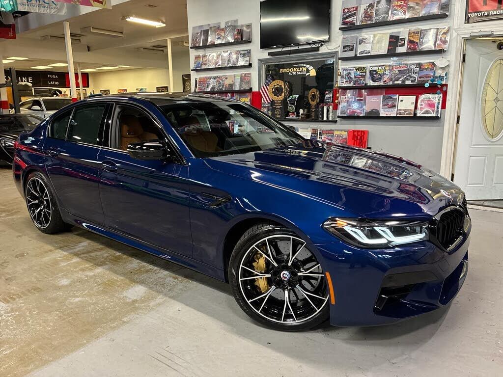 2022 BMW M5