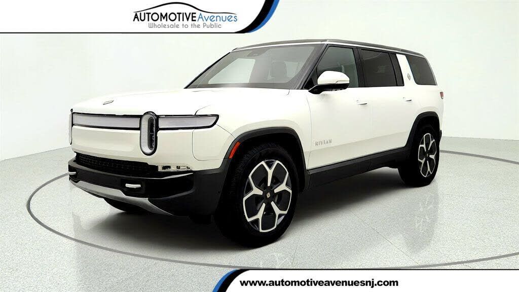 2024 RIVIAN R1S