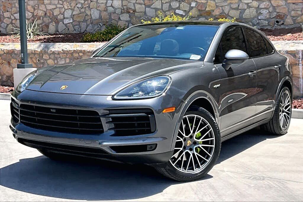 2020 PORSCHE Cayenne