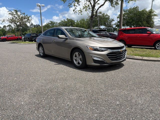 2025 CHEVROLET Malibu