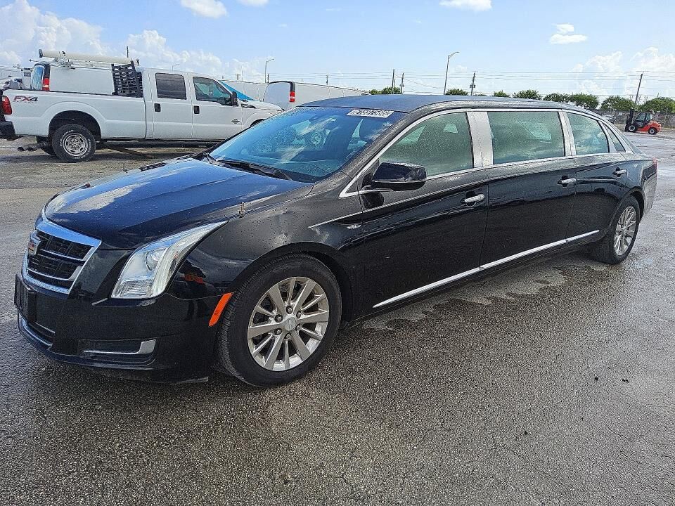 2017 CADILLAC Stretch Limousine