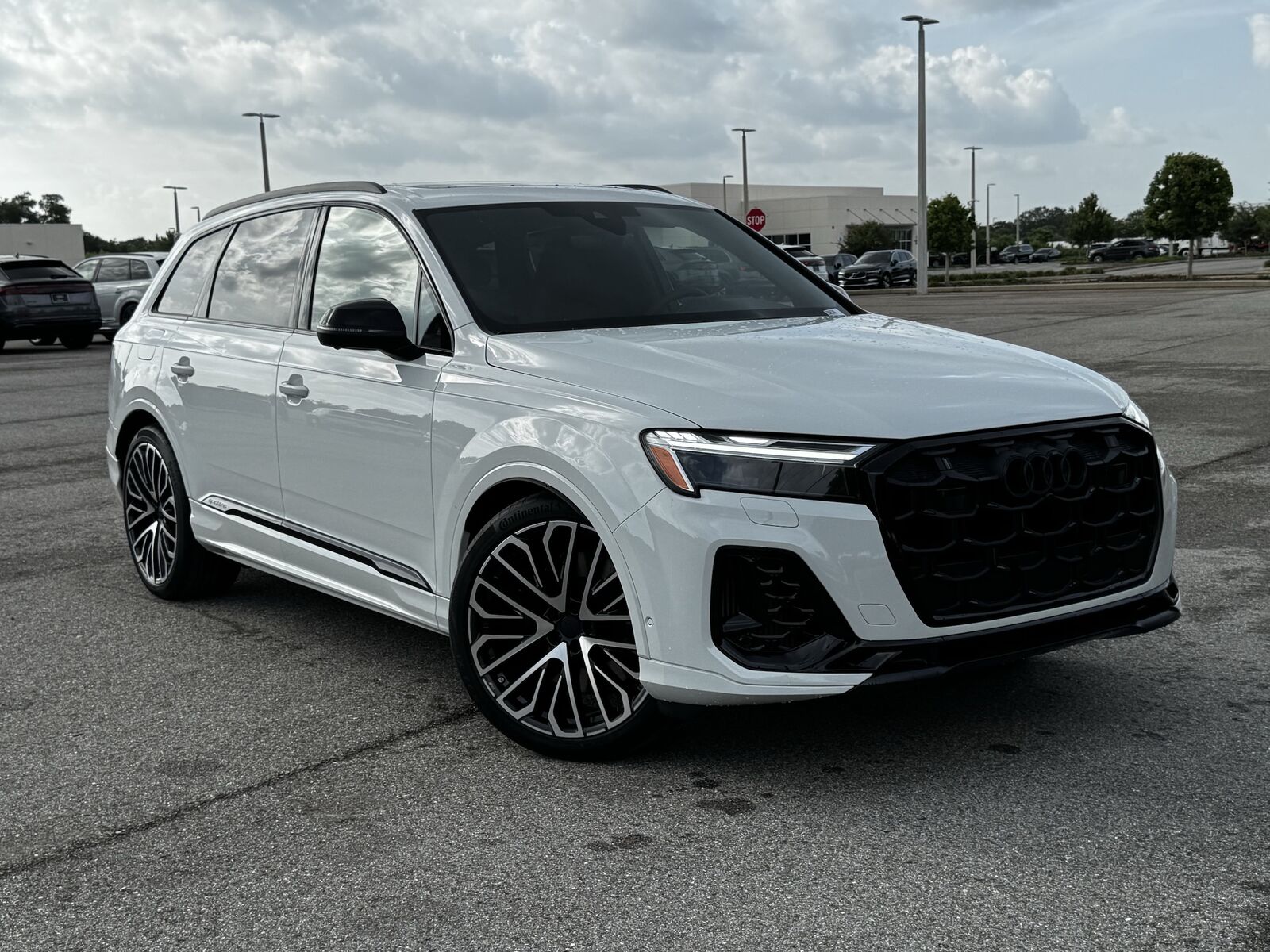 2026 AUDI SQ7