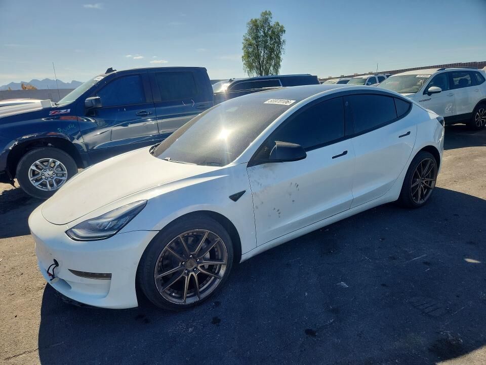 2020 TESLA Model 3