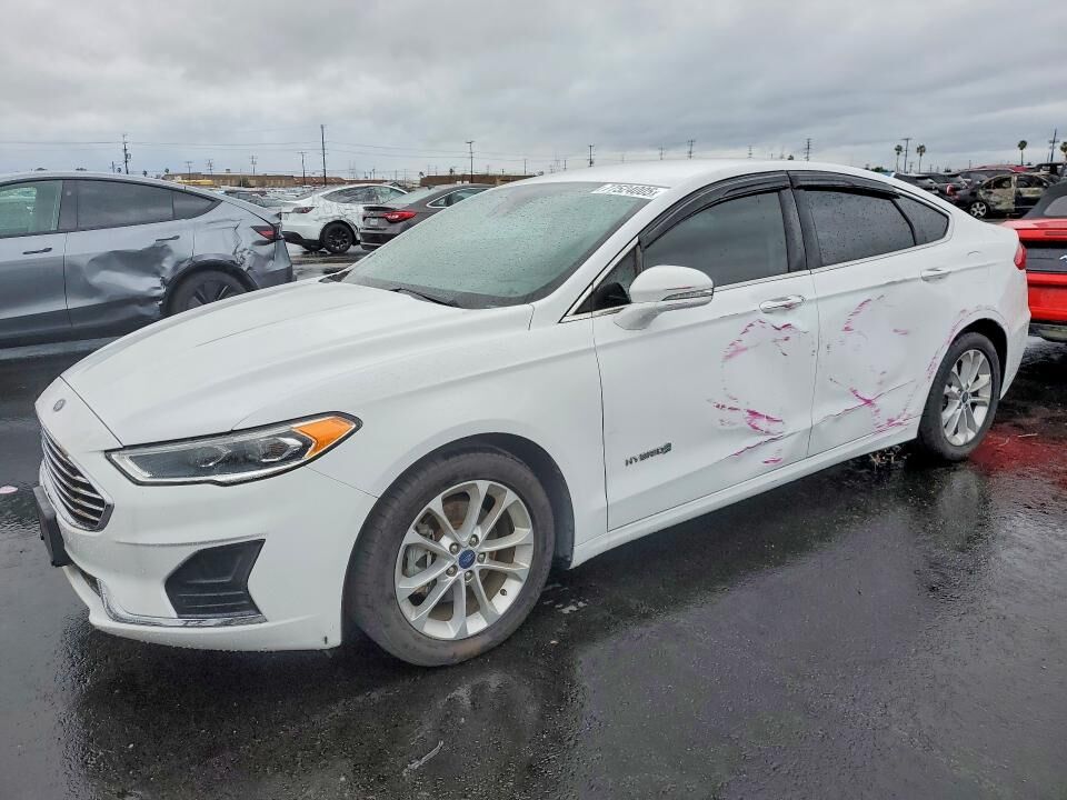 2019 FORD Fusion