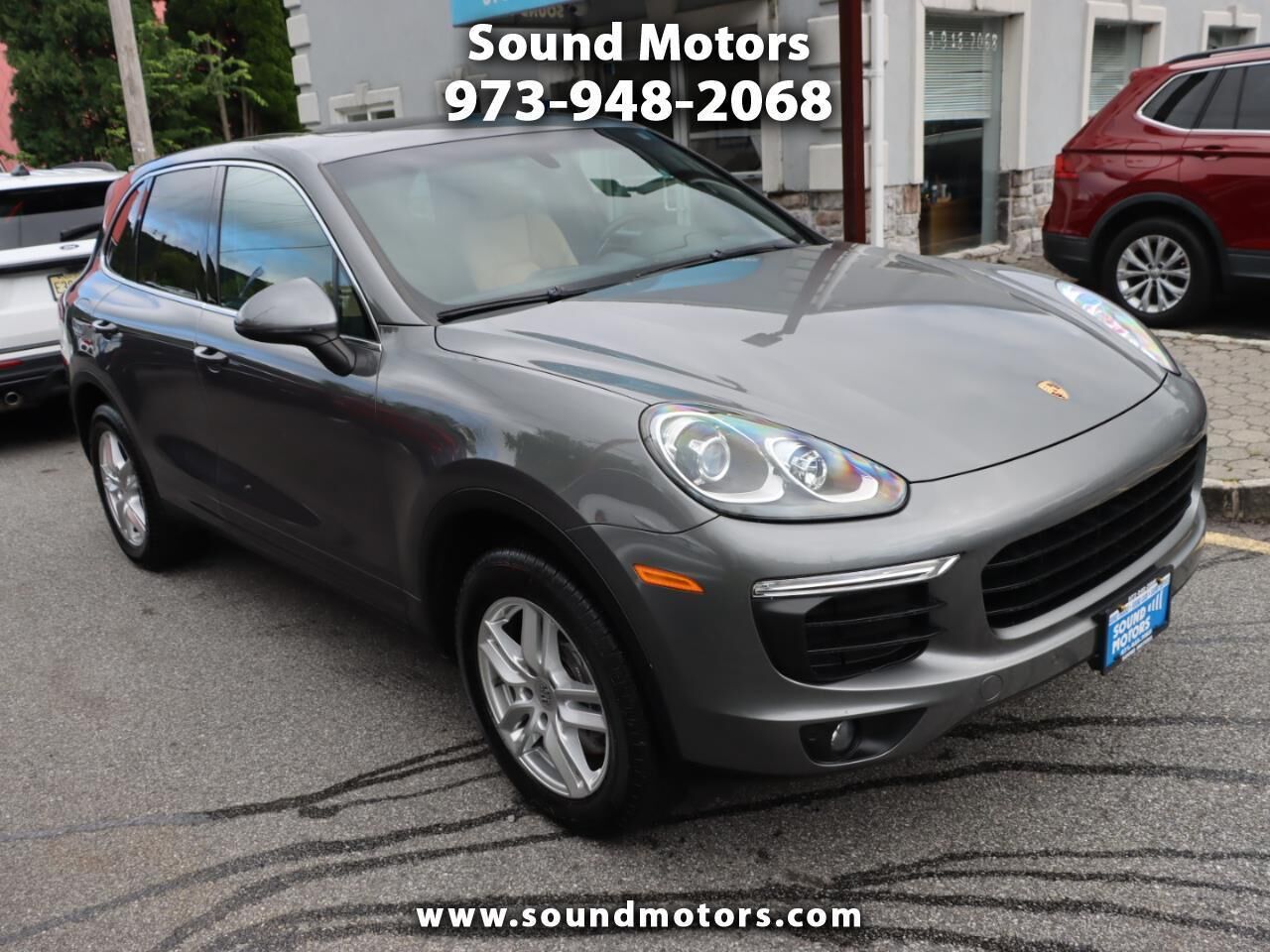 2017 PORSCHE Cayenne