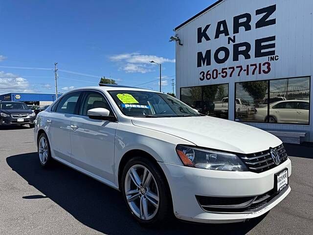 2014 VOLKSWAGEN Passat
