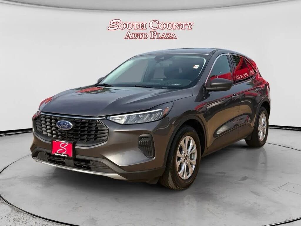 2023 FORD Escape