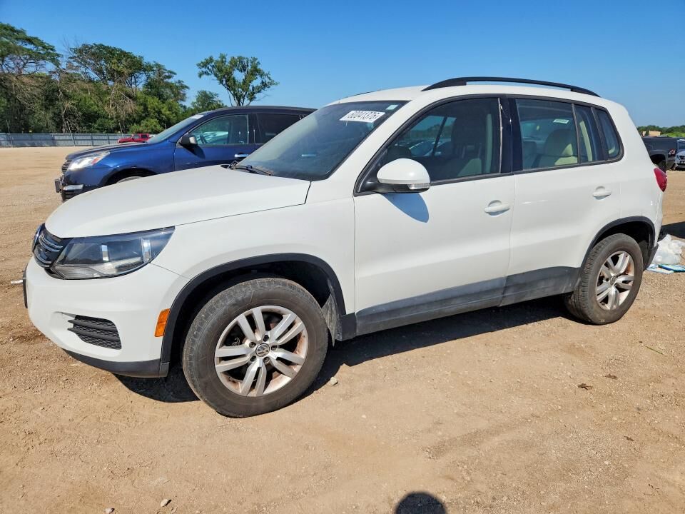 2017 VOLKSWAGEN Tiguan