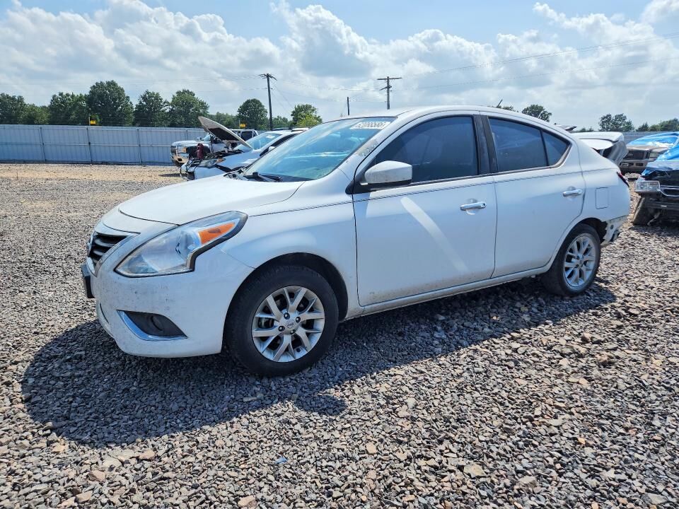 2018 NISSAN Versa