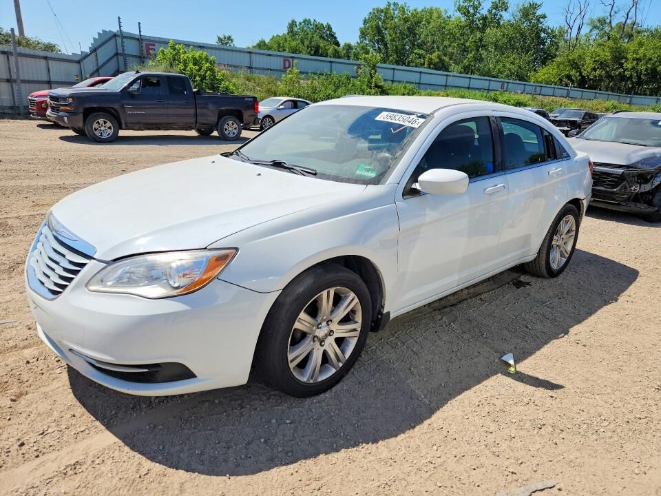 2013 CHRYSLER 200
