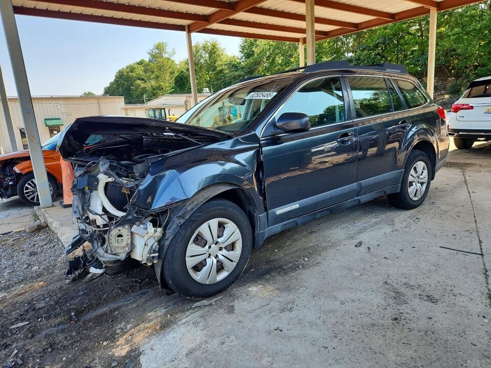 2011 SUBARU Outback