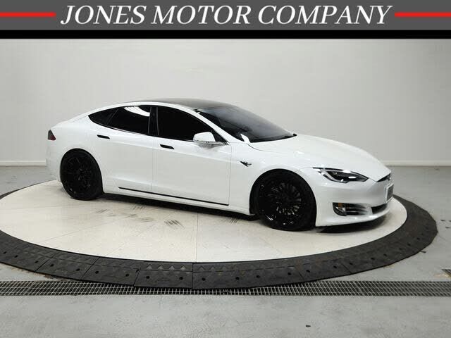 2020 TESLA Model S