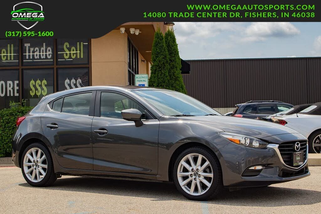 2017 MAZDA Mazda3