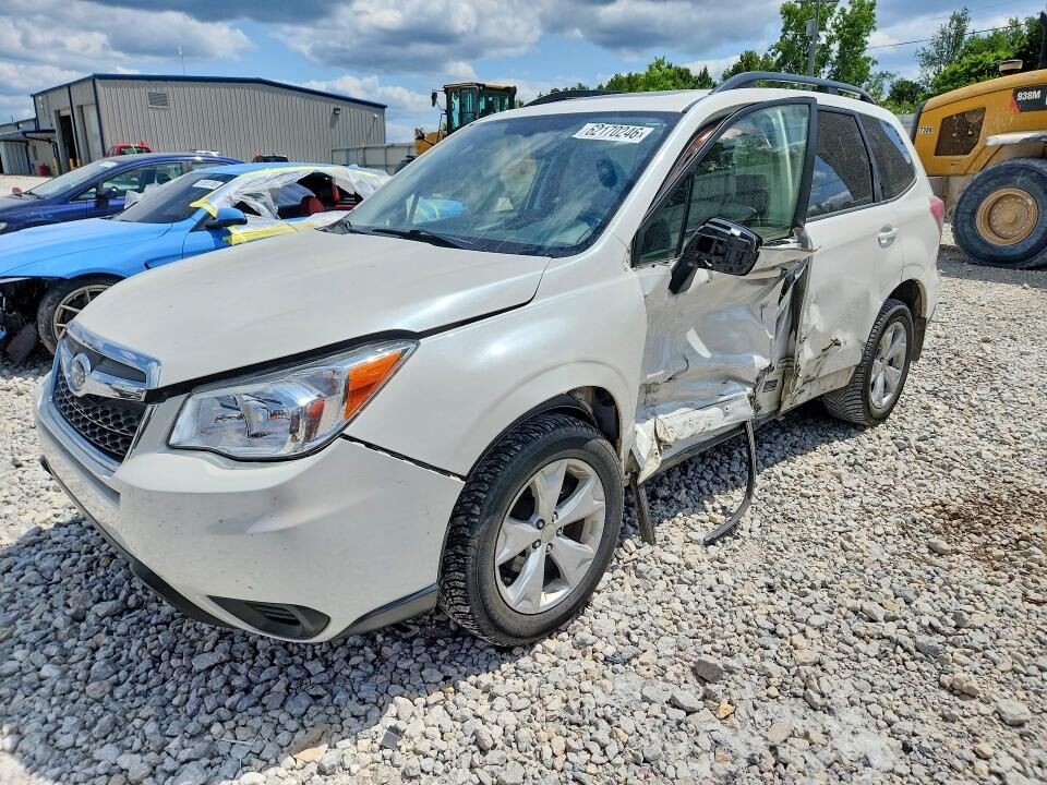 2016 SUBARU Forester