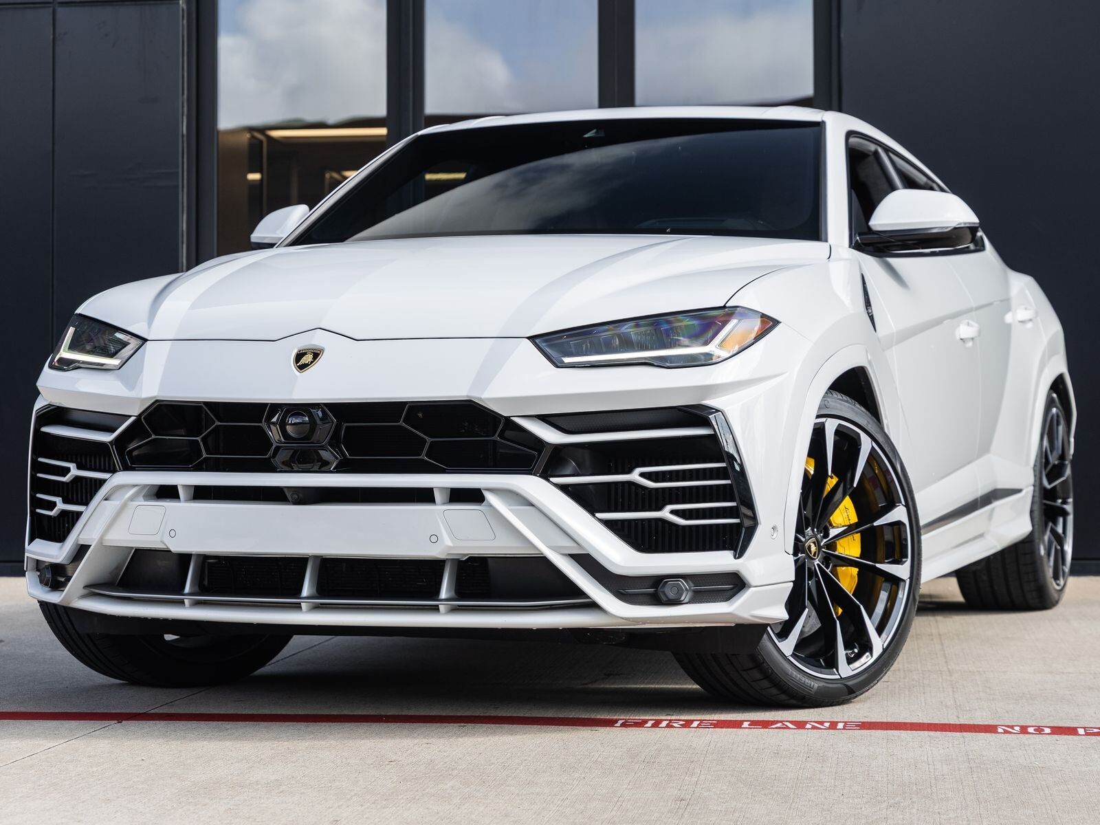 2020 LAMBORGHINI URUS