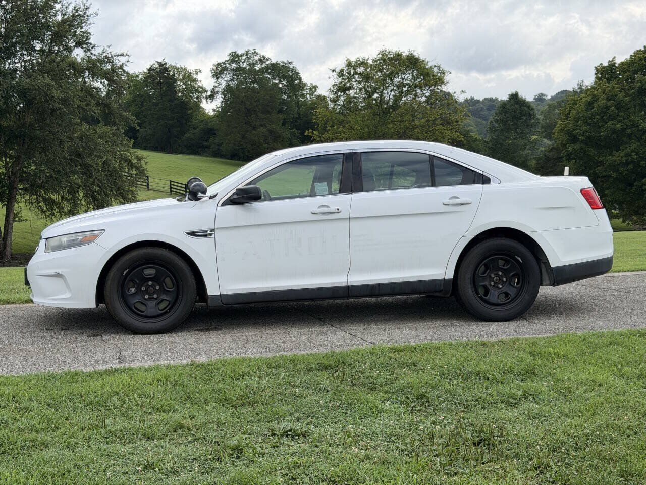 2014 FORD Taurus