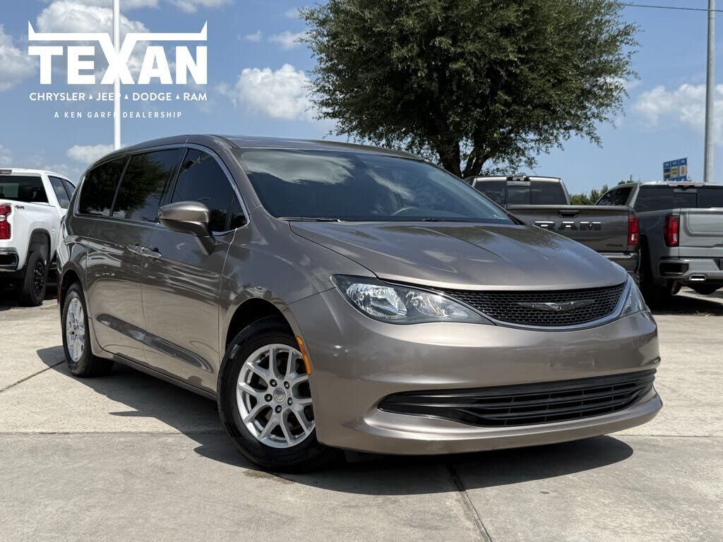 2017 CHRYSLER Pacifica