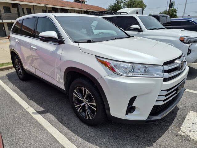 2019 TOYOTA Highlander