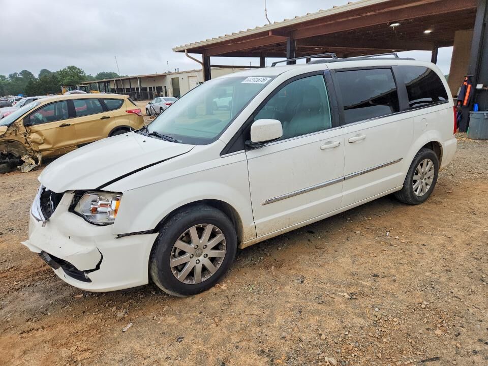 2013 CHRYSLER Town and Country