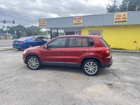 2011 VOLKSWAGEN Tiguan