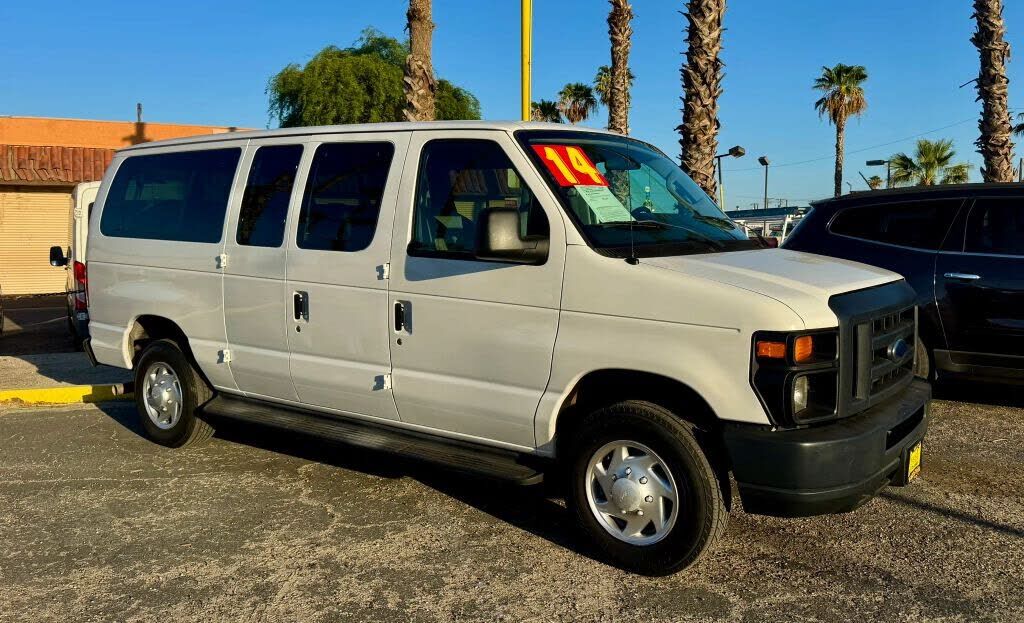 2014 FORD E-350