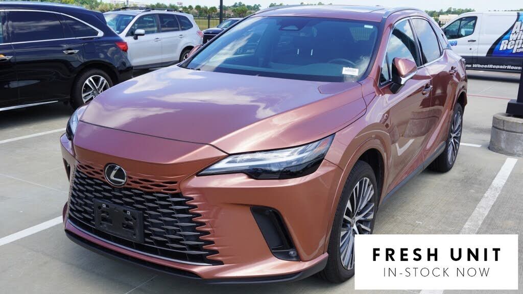 2023 LEXUS RX