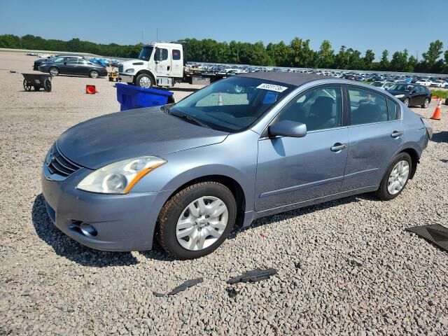 2010 NISSAN Altima
